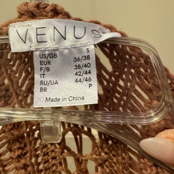 Venus Sweater - Picture 4 of 5